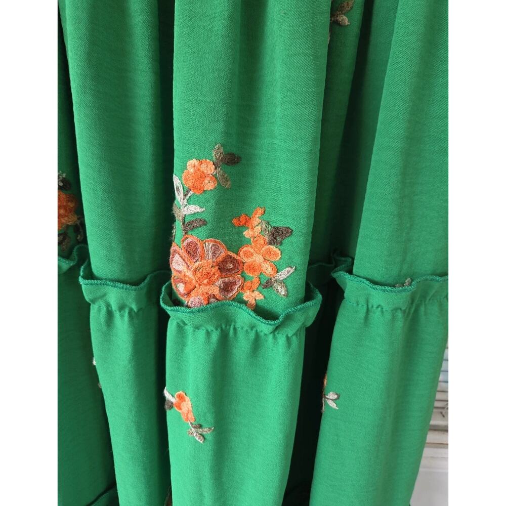 Anthropologie Kindred Women’s Green Embroidered Floral Tiered Maxi Dress Size L - Picture 4 of 6
